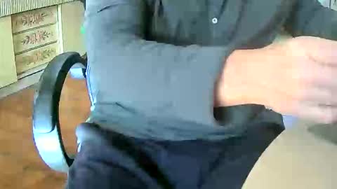 Tobiko online show from December 2025 01:30:01 PM