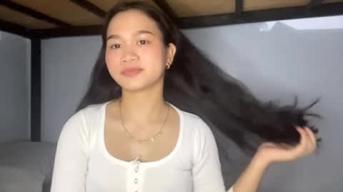 Snapshot of tobimclead chatting on April 2026 10:13:02 AM Louise online show from April 2026 10:13:02 AM