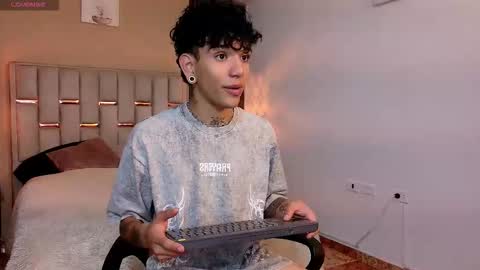 todoroki_g online show from January 2026 08:12:01 PM