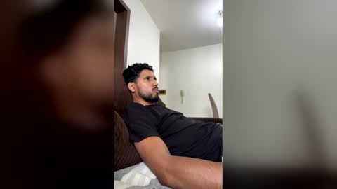 Snapshot of tody652 chatting on April 2026 01:46:01 PM tody652 online show from April 2026 01:46:01 PM