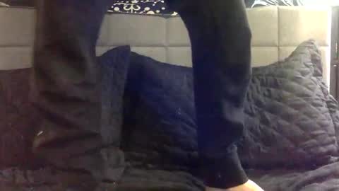 Snapshot of toewaffles chatting on April 2026 05:39:02 PM toewaffles online show from April 2026 05:39:02 PM