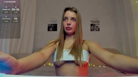 Snapshot of toffeepads chatting on January 2026 08:10:02 PM Liza online show from January 2026 08:10:02 PM