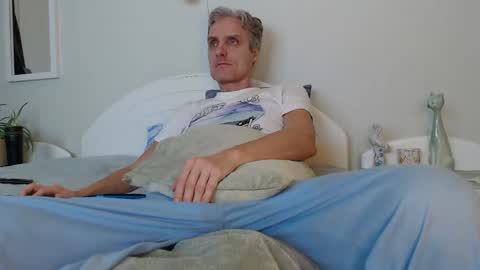 Snapshot of toffmen chatting on January 2025 03:34:02 PM Daniel Bisexual uncut 20cm online show from January 2025 03:34:02 PM