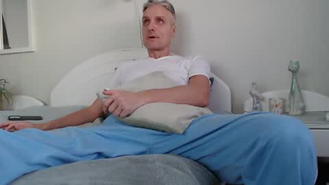 Snapshot of toffmen chatting on January 2025 02:09:01 PM Daniel Bisexual uncut 20cm online show from January 2025 02:09:01 PM