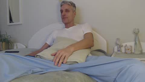 Snapshot of toffmen chatting on January 2025 03:42:02 PM Daniel Bisexual uncut 20cm online show from January 2025 03:42:02 PM