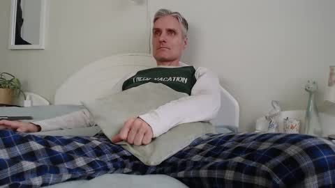 Snapshot of toffmen chatting on February 2025 07:41:01 AM Daniel Bisexual uncut 20cm online show from February 2025 07:41:01 AM