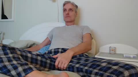 Snapshot of toffmen chatting on February 2025 03:39:02 PM Daniel Bisexual uncut 20cm online show from February 2025 03:39:02 PM