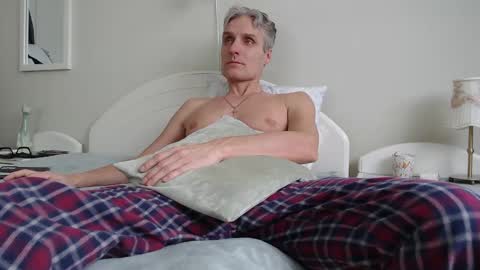 Snapshot of toffmen chatting on March 2025 07:30:01 AM Daniel Bisexual uncut 20cm online show from March 2025 07:30:01 AM