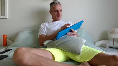 Snapshot of toffmen chatting on September 2025 06:29:02 AM Daniel Bisexual uncut 20cm online show from September 2025 06:29:02 AM