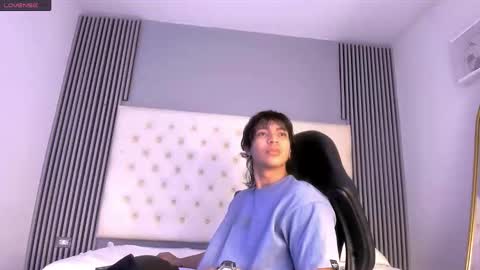 toji lee online show from November 2025 08:14:01 PM