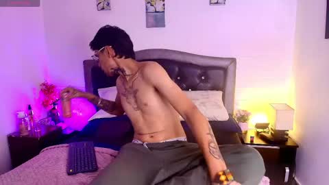 Snapshot of toji_zenni chatting on May 2026 05:05:01 AM toji_zenni online show from May 2026 05:05:01 AM