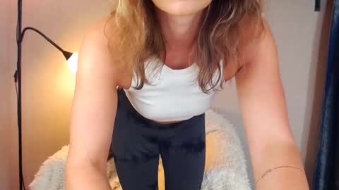 tokens_are_sexy online show from November 2025 04:51:01 AM