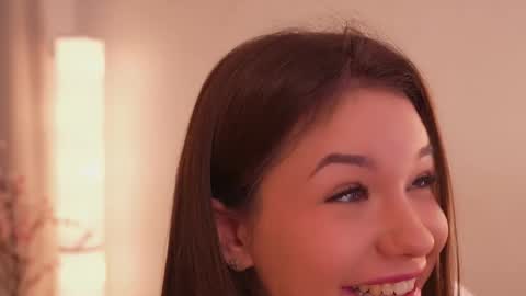 Snapshot of tokyo_bloom chatting on October 2025 01:20:01 PM  ALICE  online show from October 2025 01:20:01 PM