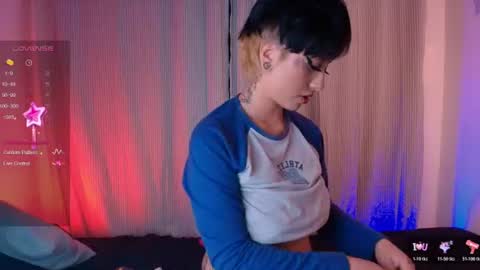 Snapshot of tokyo_blues chatting on June 2026 04:39:02 AM Halsey Sofii online show from June 2026 04:39:02 AM