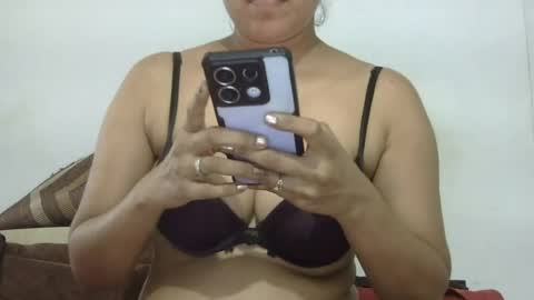 Snapshot of tokyo_indian chatting on July 2026 12:40:01 PM Tokyo online show from July 2026 12:40:01 PM