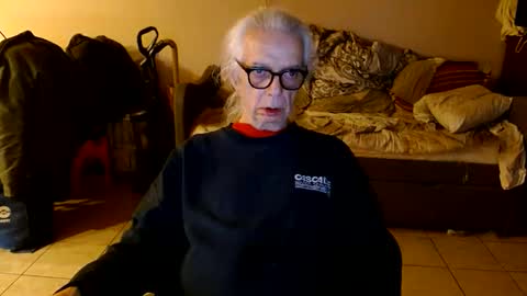 Snapshot of tom112292014 chatting on March 2026 01:42:01 AM tom112292014 online show from March 2026 01:42:01 AM