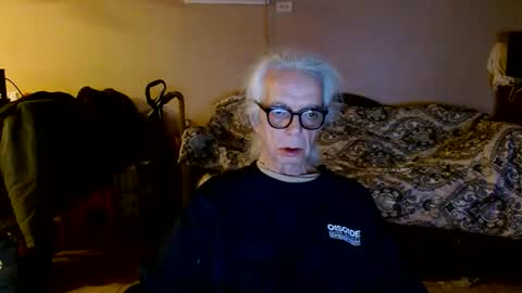 Snapshot of tom112292014 chatting on March 2026 02:33:02 AM tom112292014 online show from March 2026 02:33:02 AM