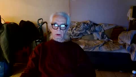 Snapshot of tom112292014 chatting on April 2026 01:19:01 PM tom112292014 online show from April 2026 01:19:01 PM