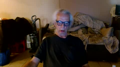 Snapshot of tom112292014 chatting on May 2026 08:05:02 PM tom112292014 online show from May 2026 08:05:02 PM