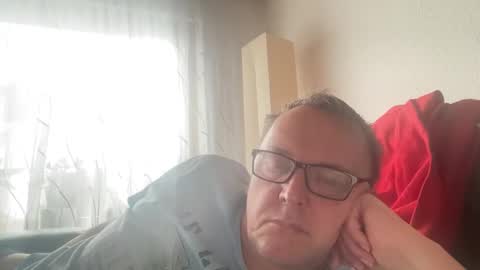 Snapshot of tom6644 chatting on February 2025 11:05:01 AM Tom online show from February 2025 11:05:01 AM