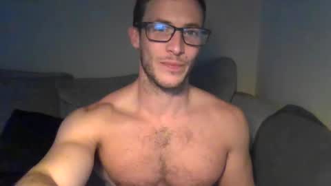 tom90ukx online show from February 2025 10:48:02 AM