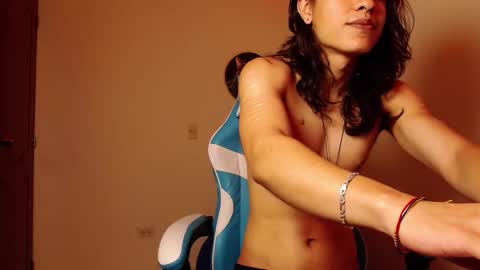 tom online show from October 2025 04:59:02 AM