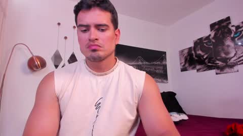 Snapshot of tom_mckleein chatting on December 2024 07:46:02 PM TOM MCKLEEIN instagram online show from December 2024 07:46:02 PM