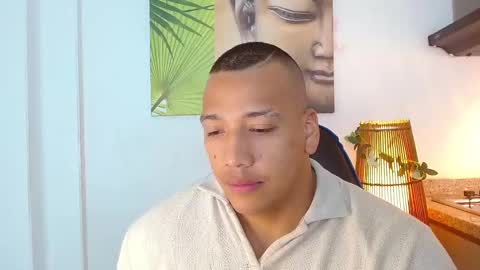 Tom muscle1 online show from February 2025 06:00:02 PM