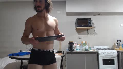 Snapshot of tom_show chatting on November 2025 06:35:02 AM tom_show online show from November 2025 06:35:02 AM