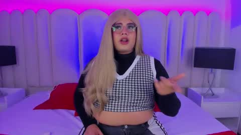 Snapshot of tom_silver_ chatting on September 2025 08:14:02 AM Tom Silver online show from September 2025 08:14:02 AM