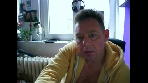 tomame_ online show from December 2024 01:22:02 PM