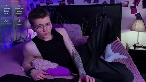 Snapshot of tomas_norton chatting on May 2026 09:13:01 PM tomas_norton online show from May 2026 09:13:01 PM