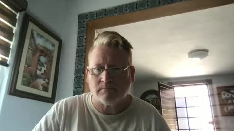 Snapshot of tomascausa chatting on February 2025 09:18:02 PM Hola online show from February 2025 09:18:02 PM