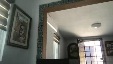 Snapshot of tomascausa chatting on February 2025 10:11:02 PM Hola online show from February 2025 10:11:02 PM