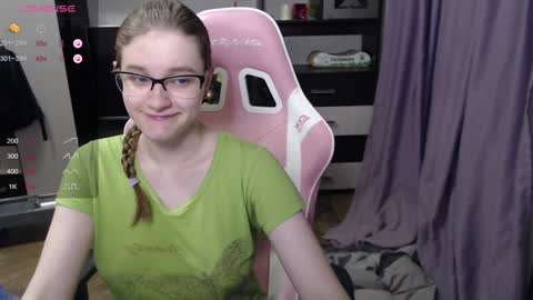 Snapshot of tomato_tease chatting on December 2024 01:04:02 AM tomato_tease online show from December 2024 01:04:02 AM