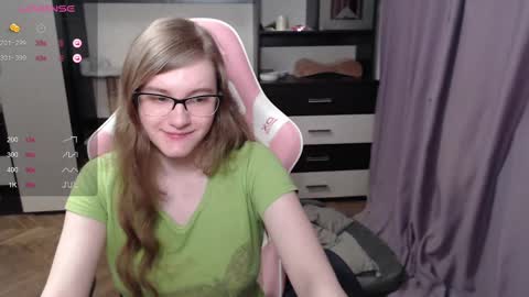 Snapshot of tomato_tease chatting on February 2025 09:24:02 PM tomato_tease online show from February 2025 09:24:02 PM