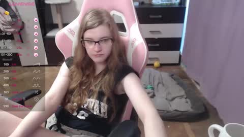 Snapshot of tomato_tease chatting on September 2025 10:15:02 AM tomato_tease online show from September 2025 10:15:02 AM