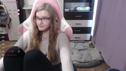 Snapshot of tomato_tease chatting on September 2025 12:29:01 PM tomato_tease online show from September 2025 12:29:01 PM