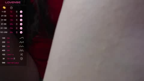 Snapshot of tomato_tease chatting on October 2025 03:07:02 PM tomato_tease online show from October 2025 03:07:02 PM