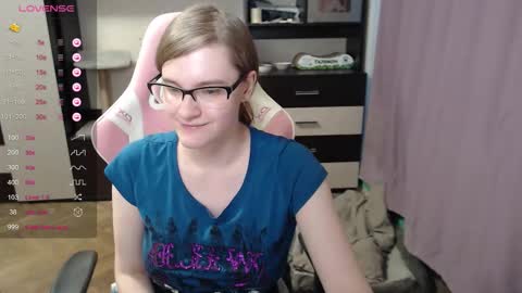 Snapshot of tomato_tease chatting on October 2025 01:51:02 PM tomato_tease online show from October 2025 01:51:02 PM