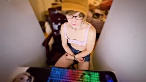 Snapshot of tomboy_titties chatting on September 2025 06:57:02 AM tomboy_titties online show from September 2025 06:57:02 AM