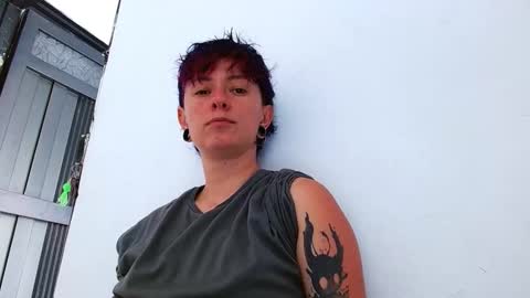 Snapshot of tomboyblue chatting on April 2026 05:43:01 PM Blue online show from April 2026 05:43:01 PM
