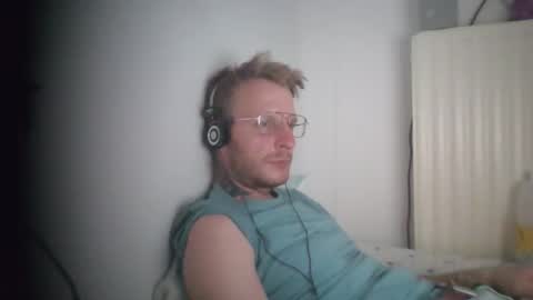 Snapshot of tomekwrona23 chatting on May 2026 04:56:02 PM tomekwrona23 online show from May 2026 04:56:02 PM