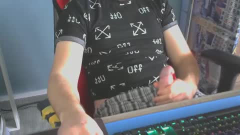 tomin3m online show from December 2024 10:19:02 AM