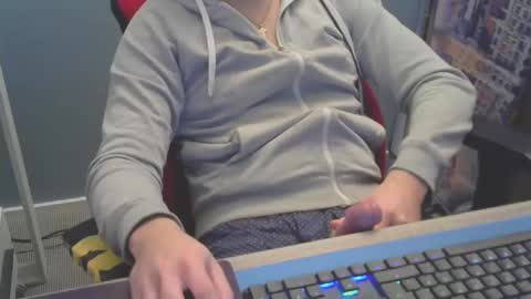 tomin3m online show from December 2024 07:39:02 PM