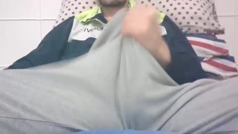 Snapshot of tommaso9046 chatting on March 2025 06:00:01 PM tommaso9046 online show from March 2025 06:00:01 PM