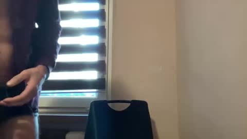 tommi77799 online show from February 2026 07:40:01 AM