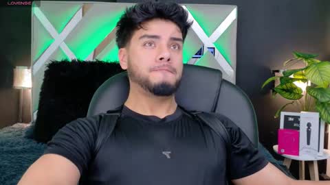 Tommy Dubois online show from November 2025 04:14:02 AM