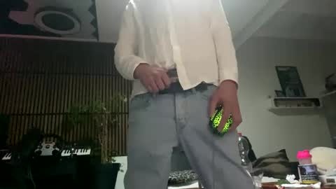 Snapshot of tommit84 chatting on March 2025 02:30:02 AM tommit84 online show from March 2025 02:30:02 AM