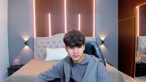 Tommy  online show from October 2025 03:58:02 AM